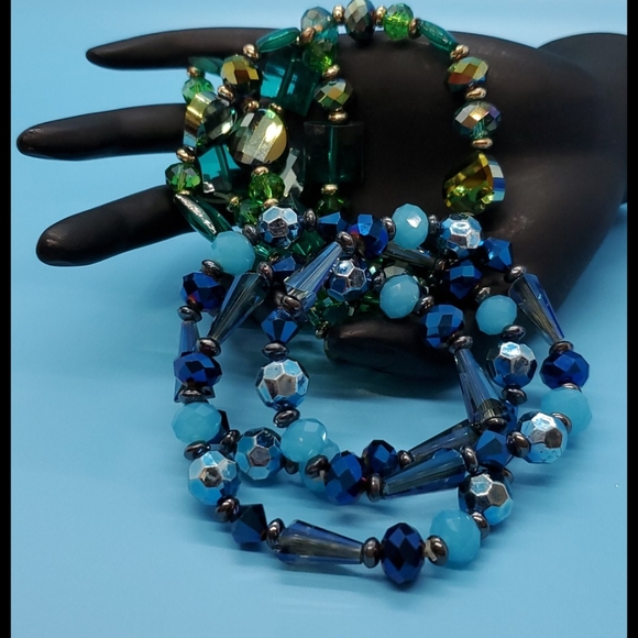 Lot of 6 Stretchy Blue green iridescent crystal beaded Faux Gemstones Bracelets - Picture 5 of 9